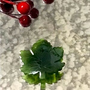 Vintage Carved Green Jade Stone Canadian Maple Leaf Brooch